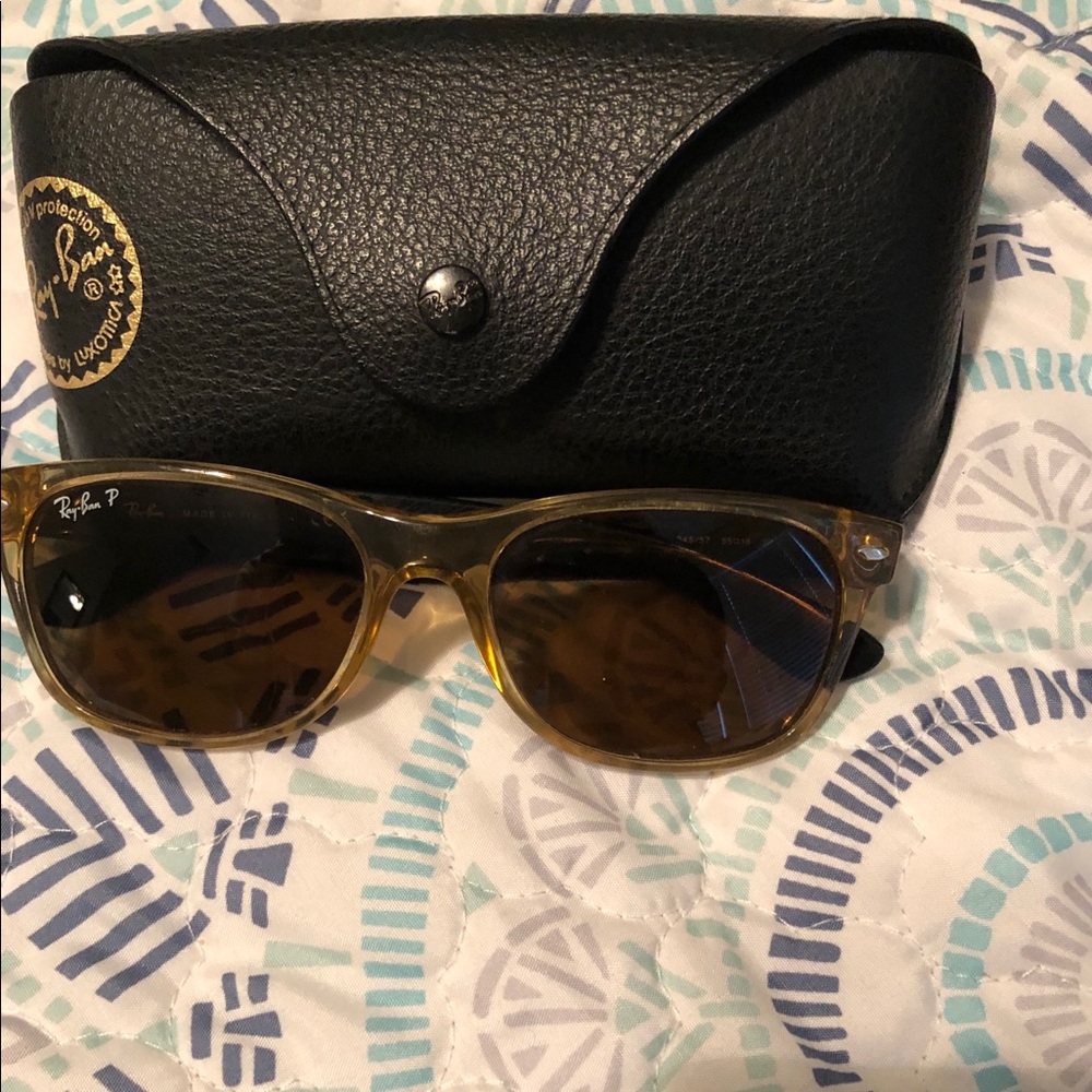 Women’s Ray Ban Wayfarer Polarized Sunglasses